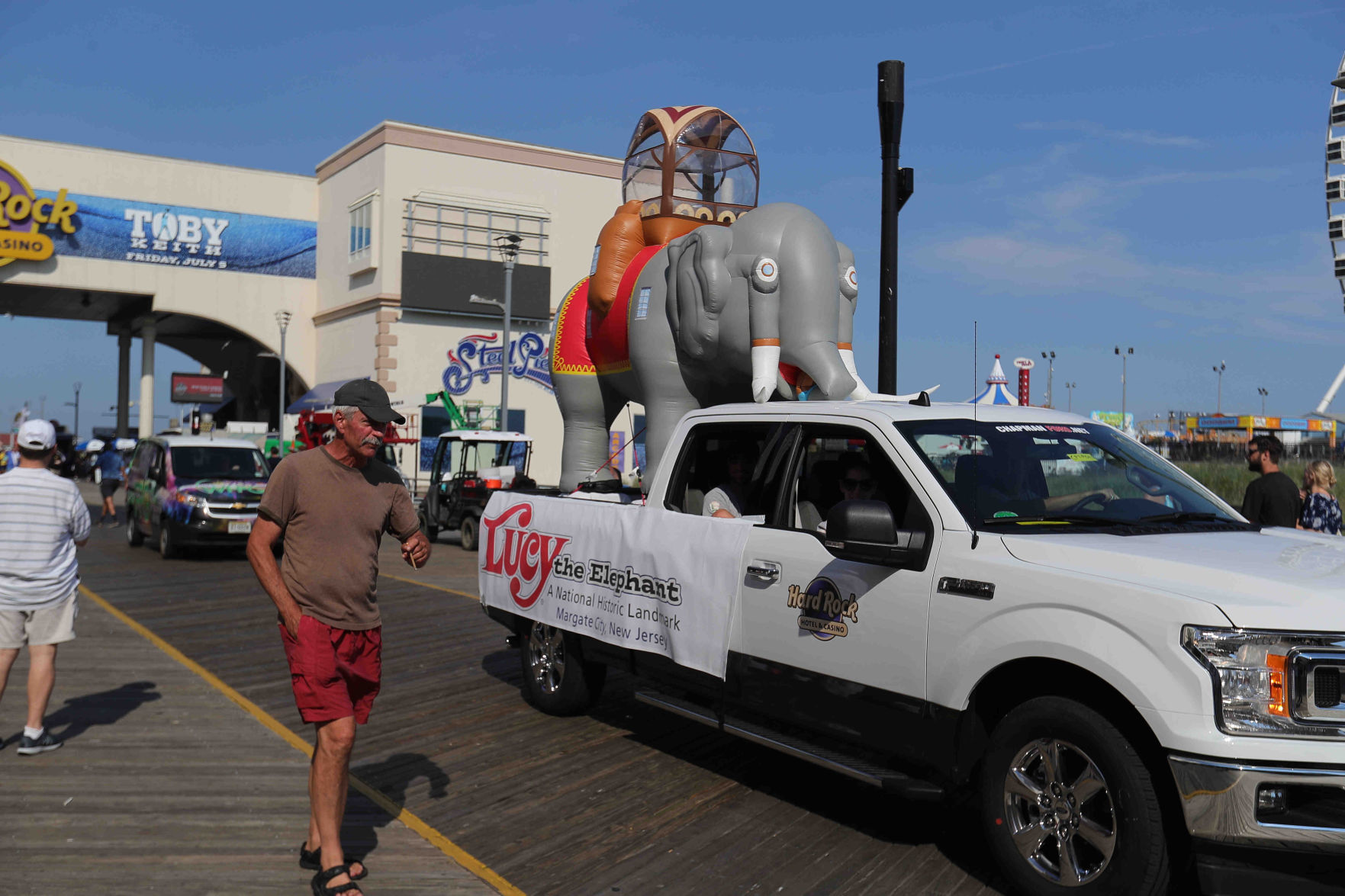 Hard Rock celebrated its one-year anniversary with Boardwalk parade